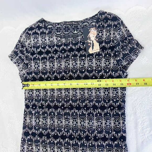 Vintage Women's Shirts Brittany Black & White Flirty Modest Blouse - Picture 8 of 12